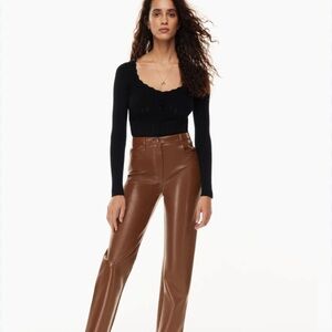 NEW WITH TAGS : Aritzia- Wilfred Melina brown leather pants / size 6- tall